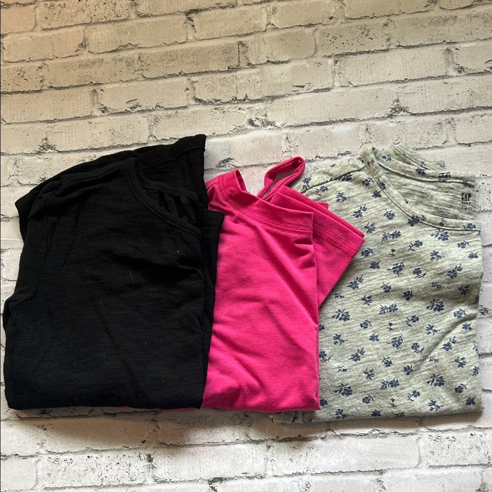 Girl’s GAP Long Sleeve Shirts (3)